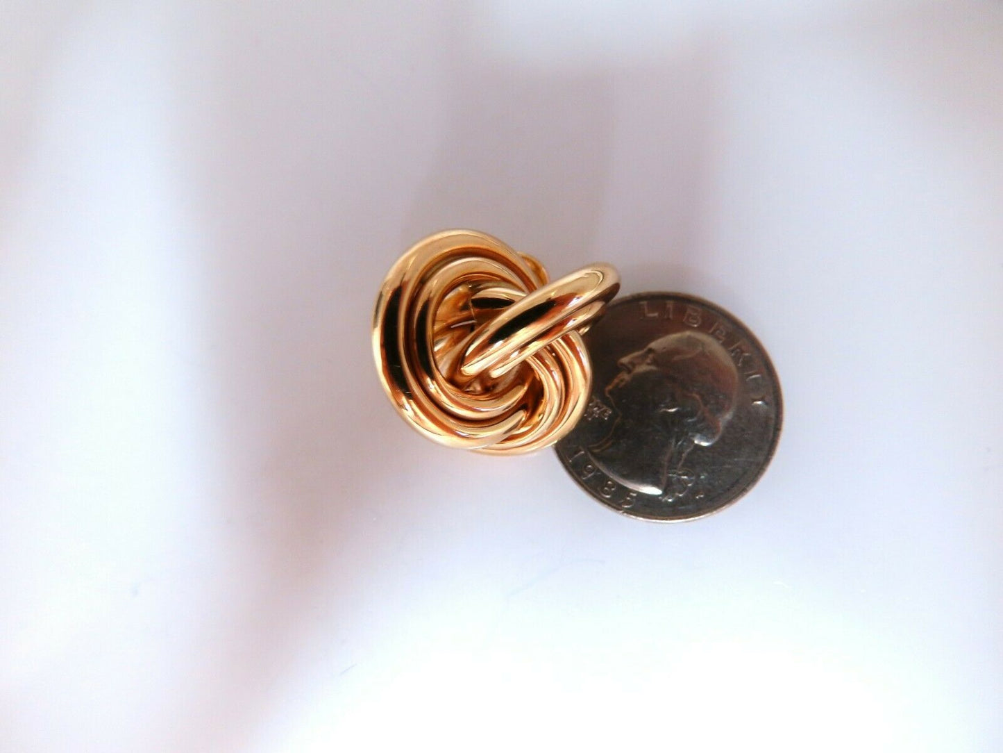 14kt Gold Textured Interlocking Tri Tubular Clip Earrings