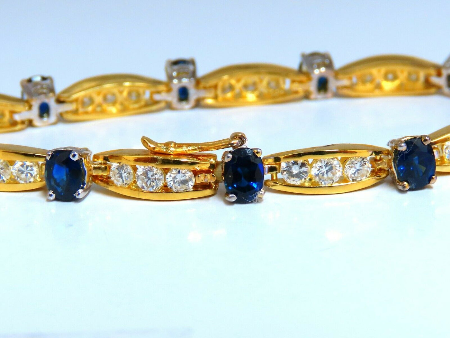 8.50ct natural Vivid royal blue sapphires diamond bracelet 14 Karat