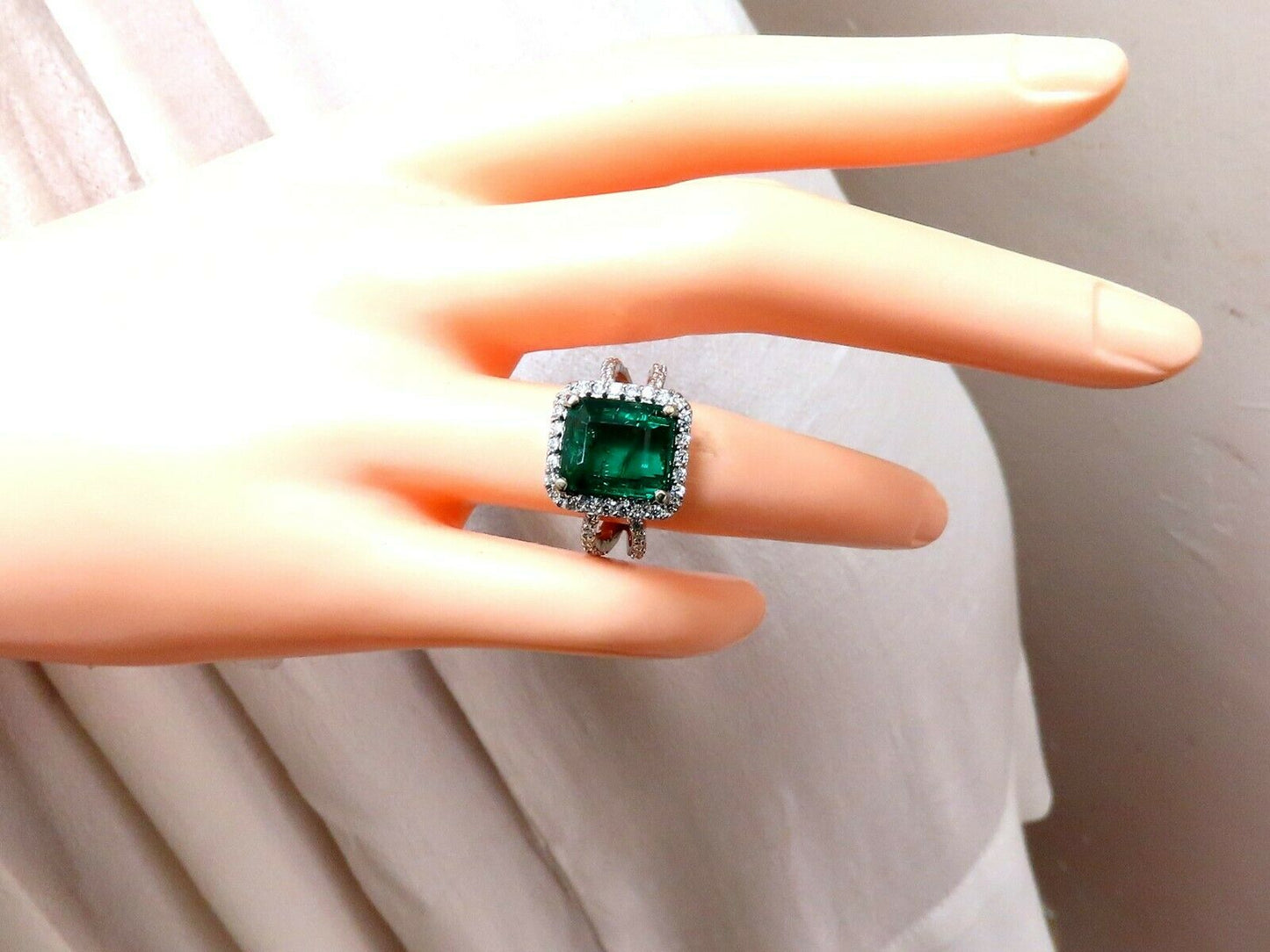6.70ct Natural Vivid Green Emerald Diamonds Ring 14kt Split Shank Dub Shoulder