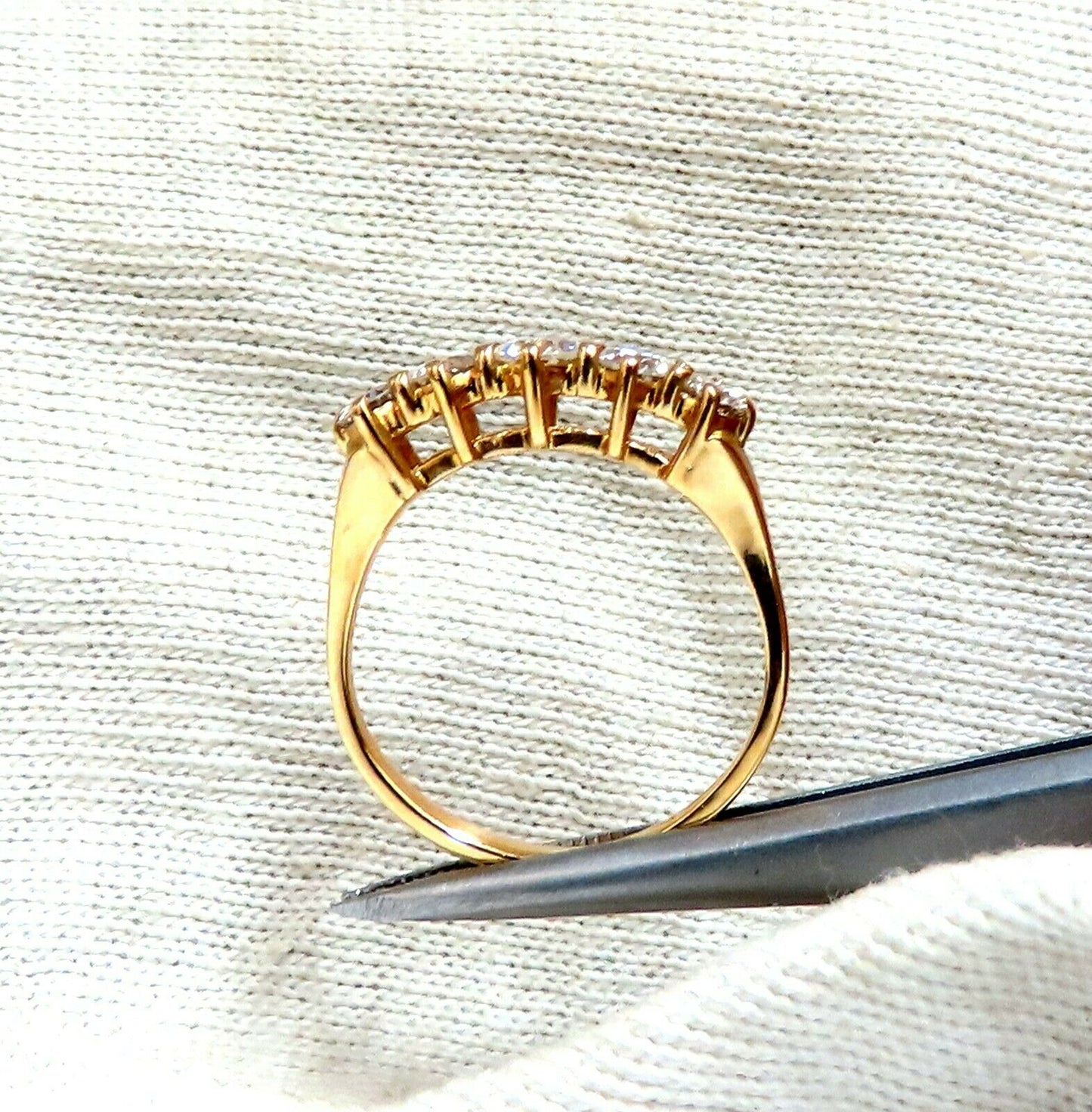 .75ct Natural Round Diamonds Calibrated Band 14kt G/Vs