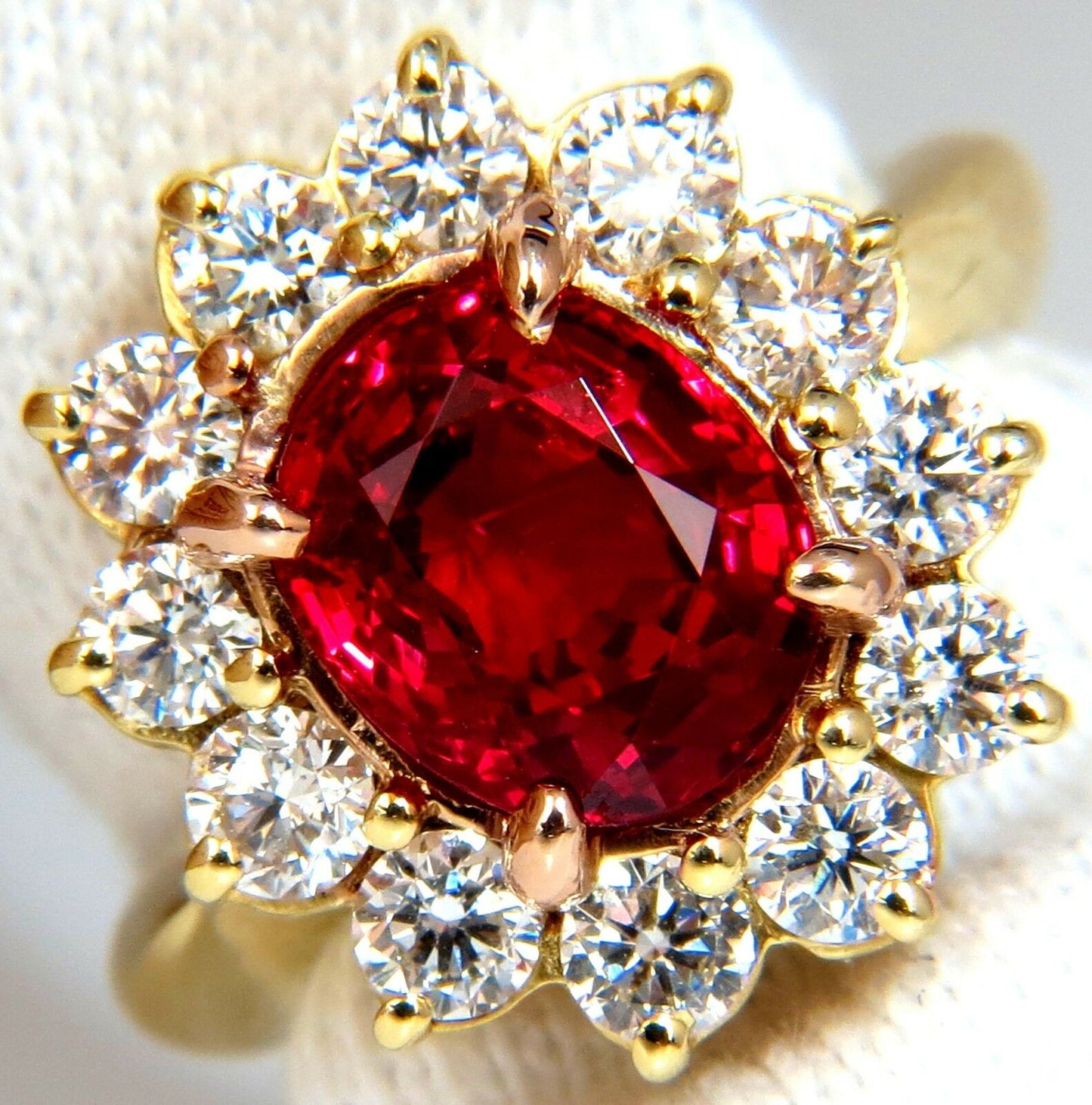 GIA Certified 4.04ct Natural Fine Red No Heat Spinel Diamonds Ring 18kt Unheated