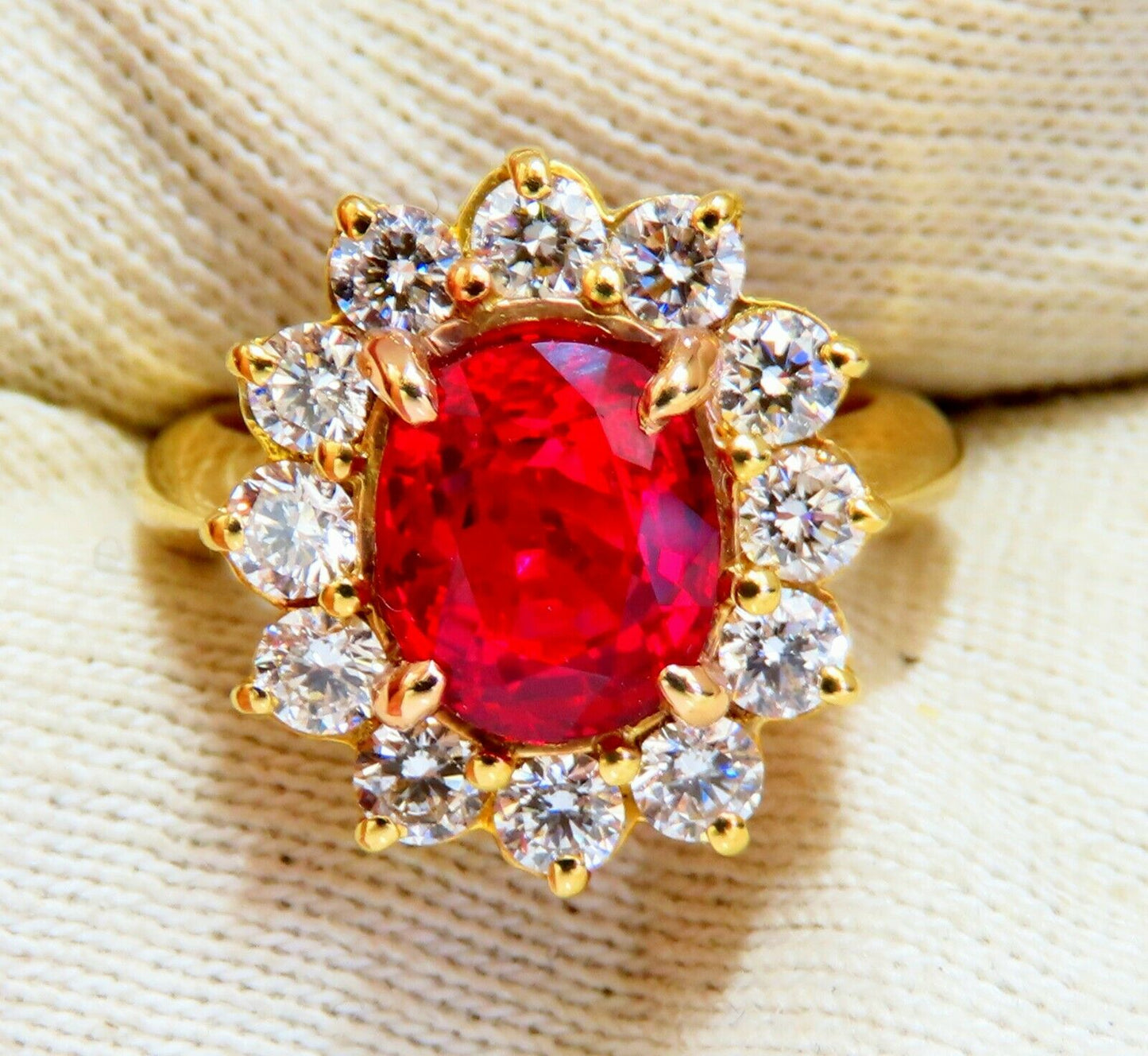 GIA Certified 4.04ct Natural Fine Red No Heat Spinel Diamonds Ring 18kt Unheated