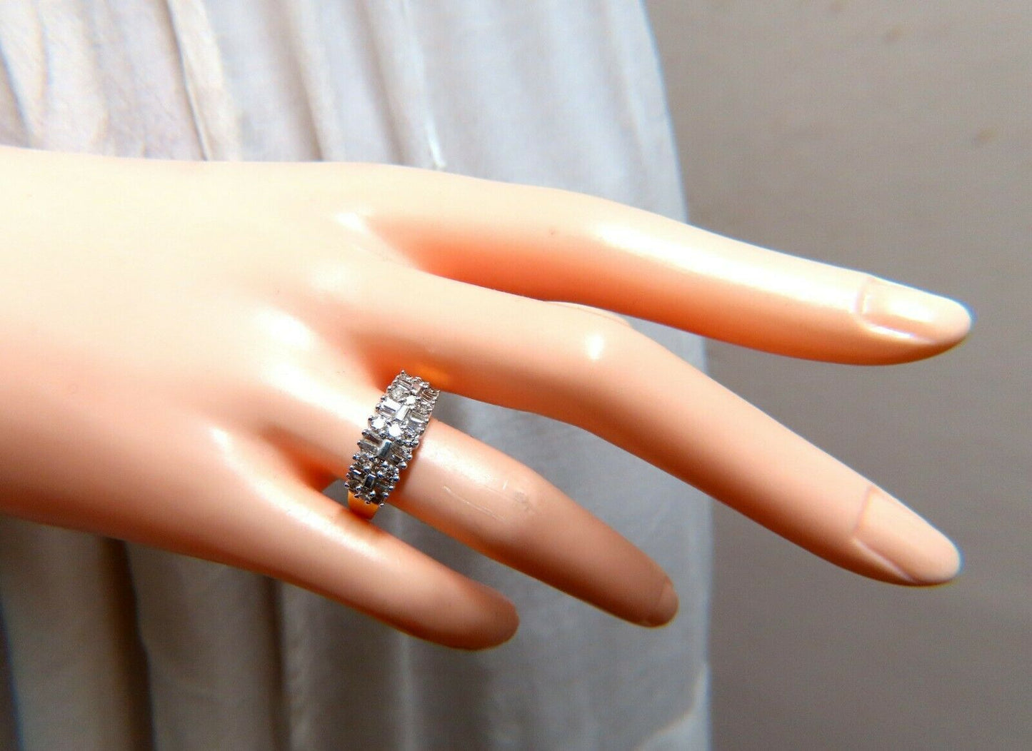 1.35ct Natural Baguette & Rounds Diamonds Band 14kt.