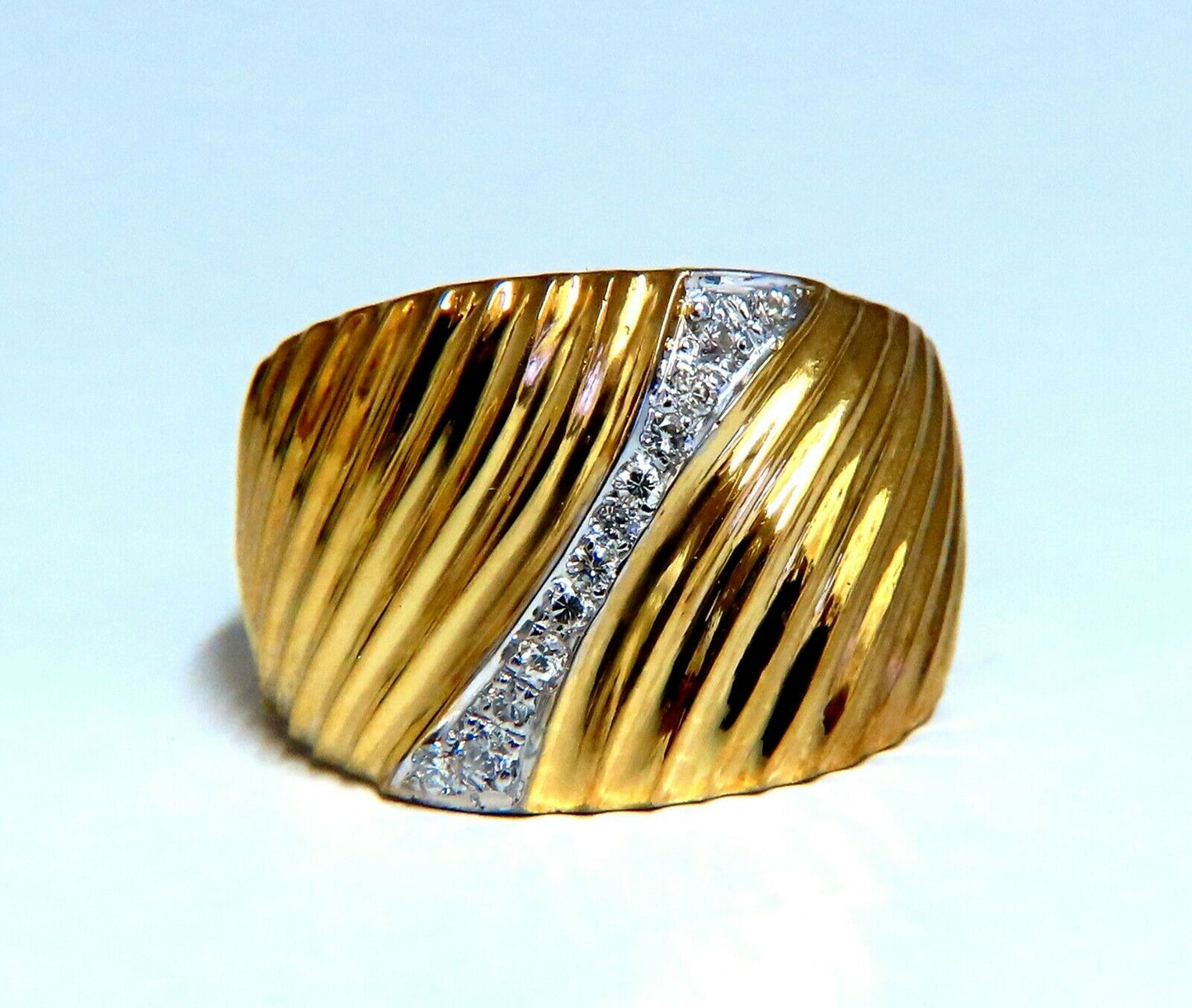 .25ct Diamonds Stripe Row High Shine Band Ring 18kt