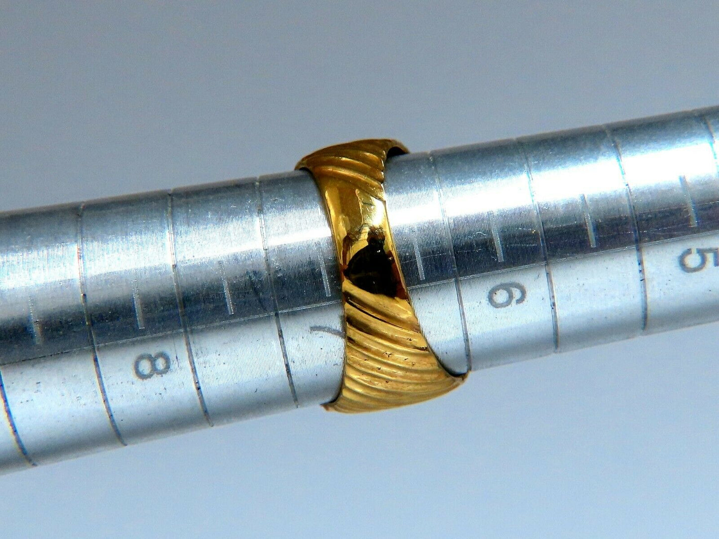.25ct Diamonds Stripe Row High Shine Band Ring 18kt