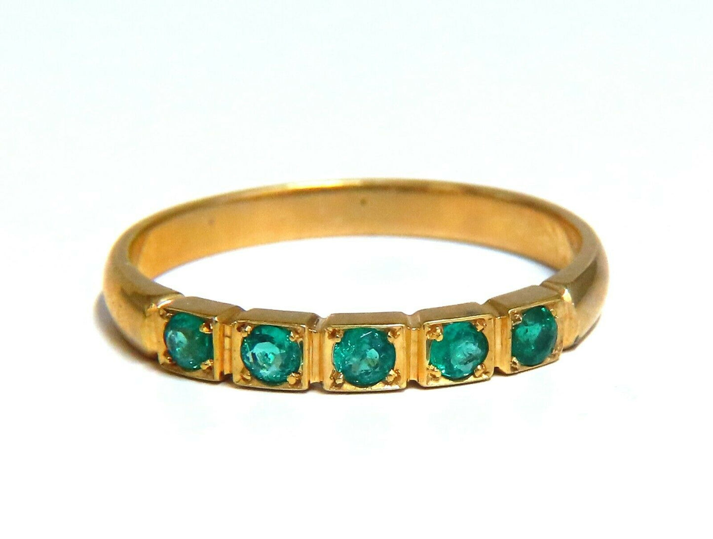 .25ct Natural Round Emeralds Band 18kt