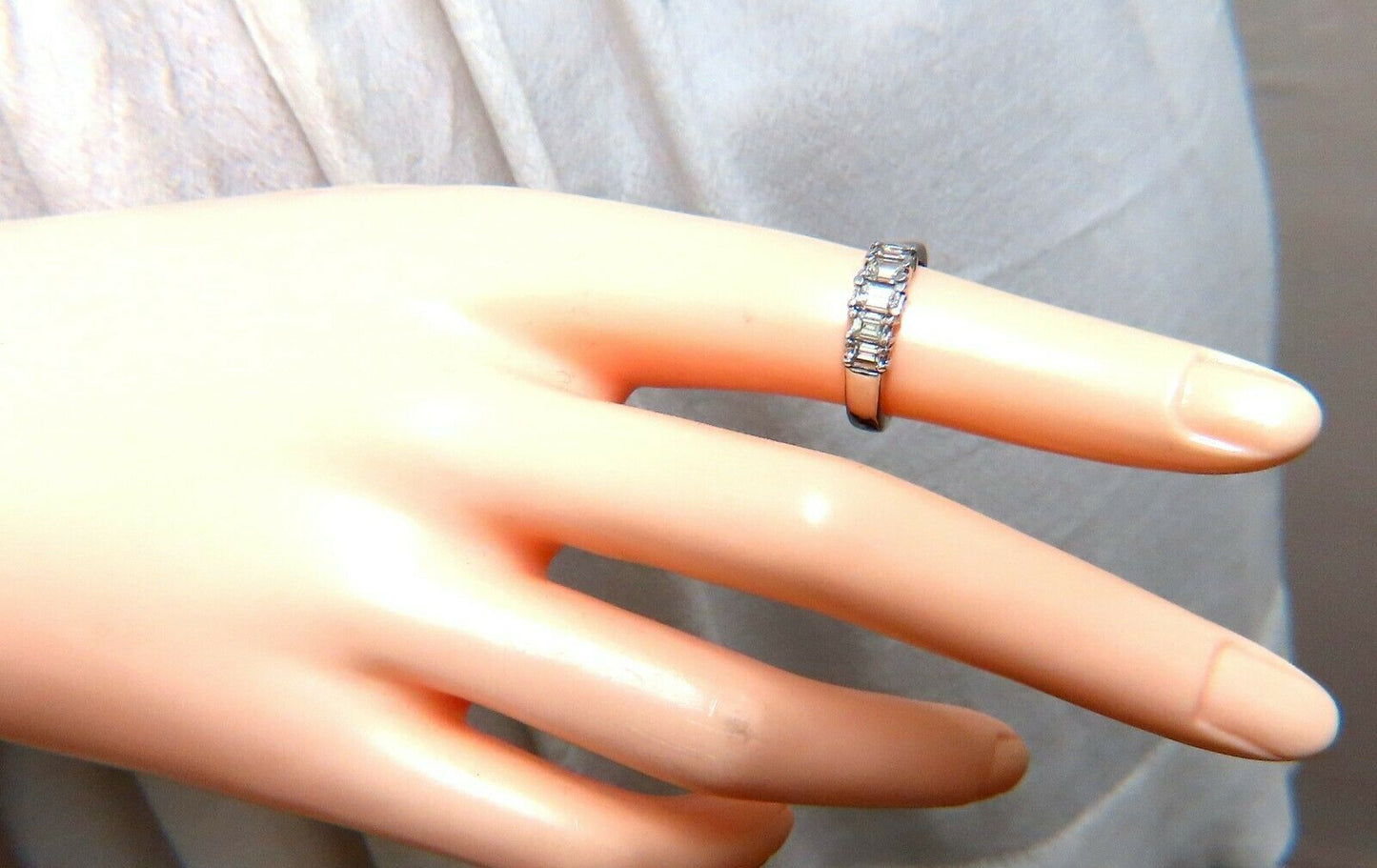 1ct Natural Diamond Baguette Ring 14kt H/Vs