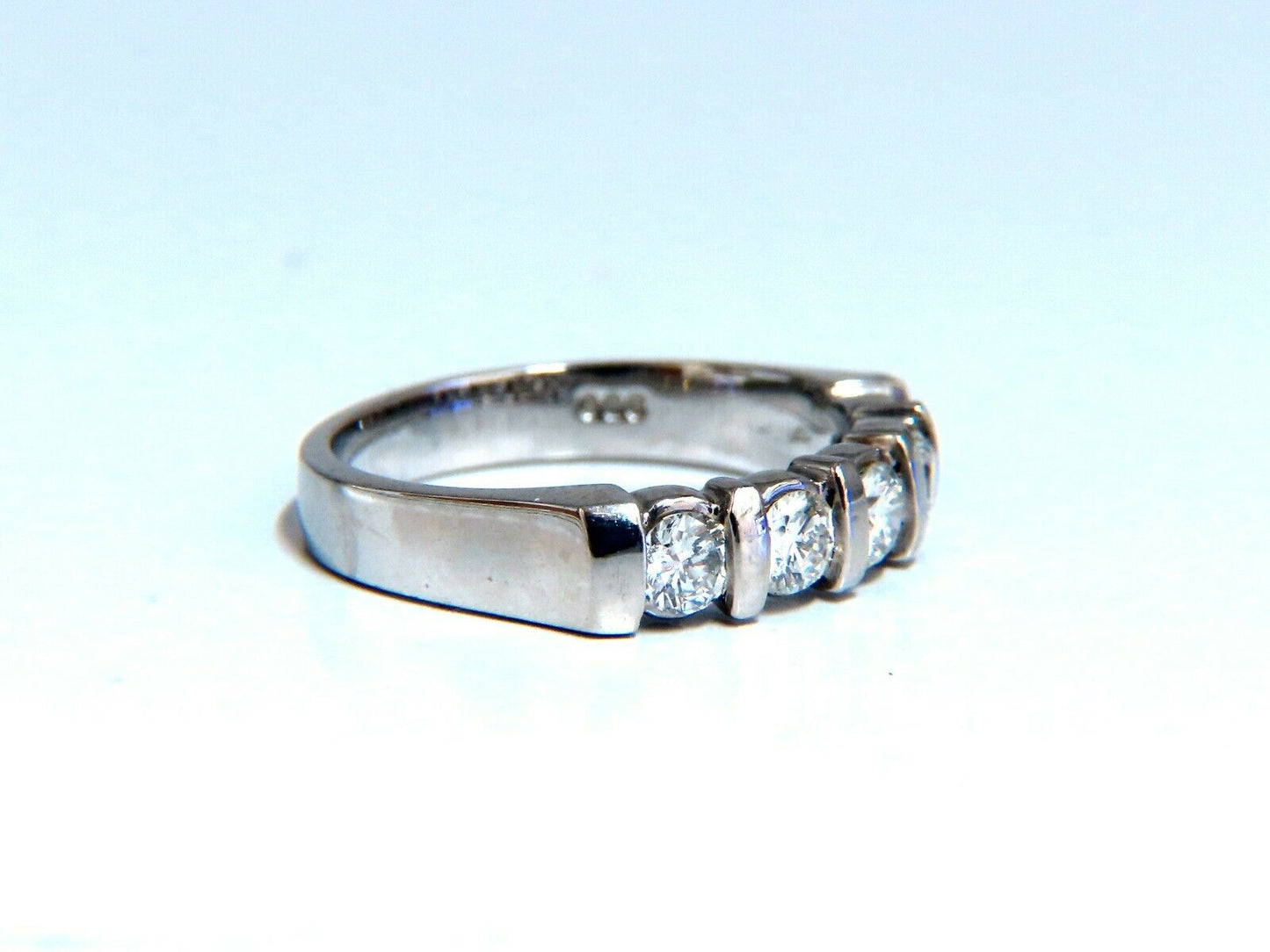 .75ct Round Diamonds Channel Bar Ring 14kt