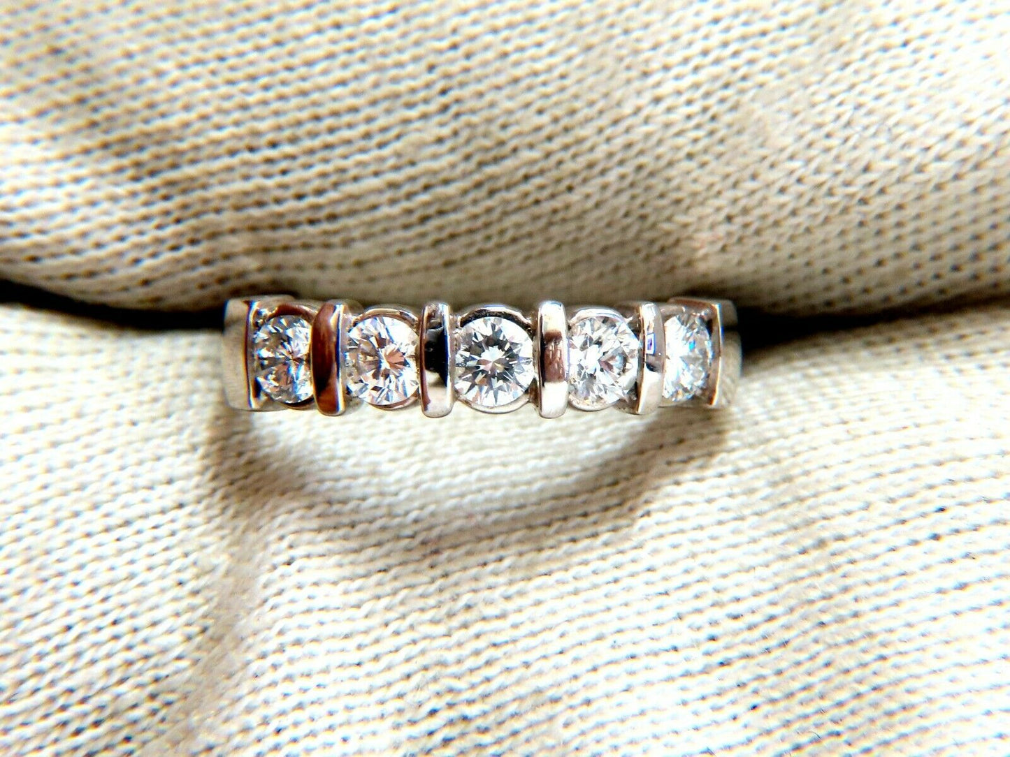 .75ct Round Diamonds Channel Bar Ring 14kt