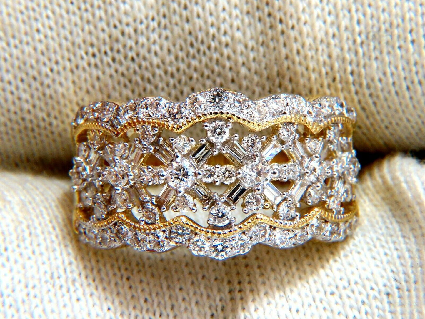 1.30ct Natural Diamonds Filigree Curling Ring 14kt.