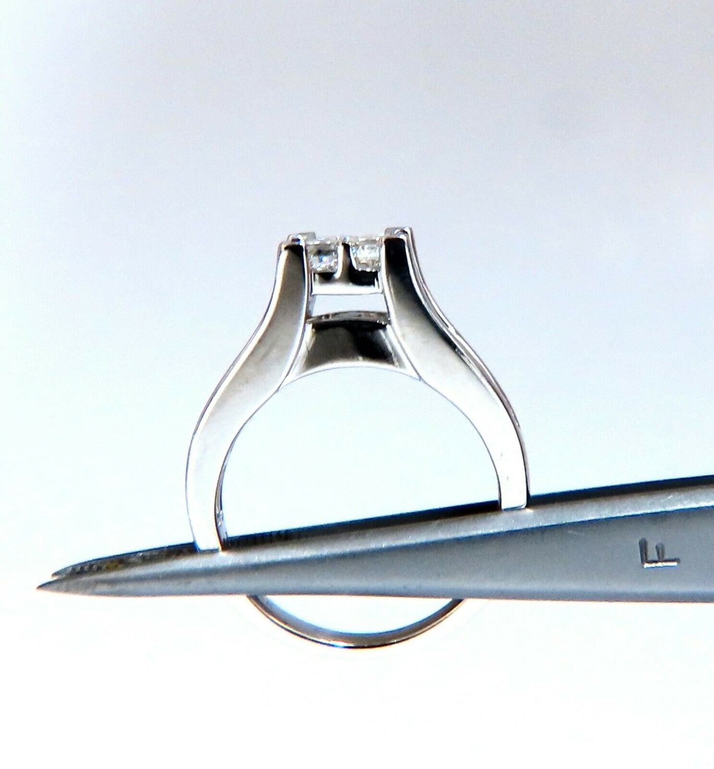 1.70ct Natural Princess & Round Cut Diamonds Ring 14kt. Solitaire Illusion