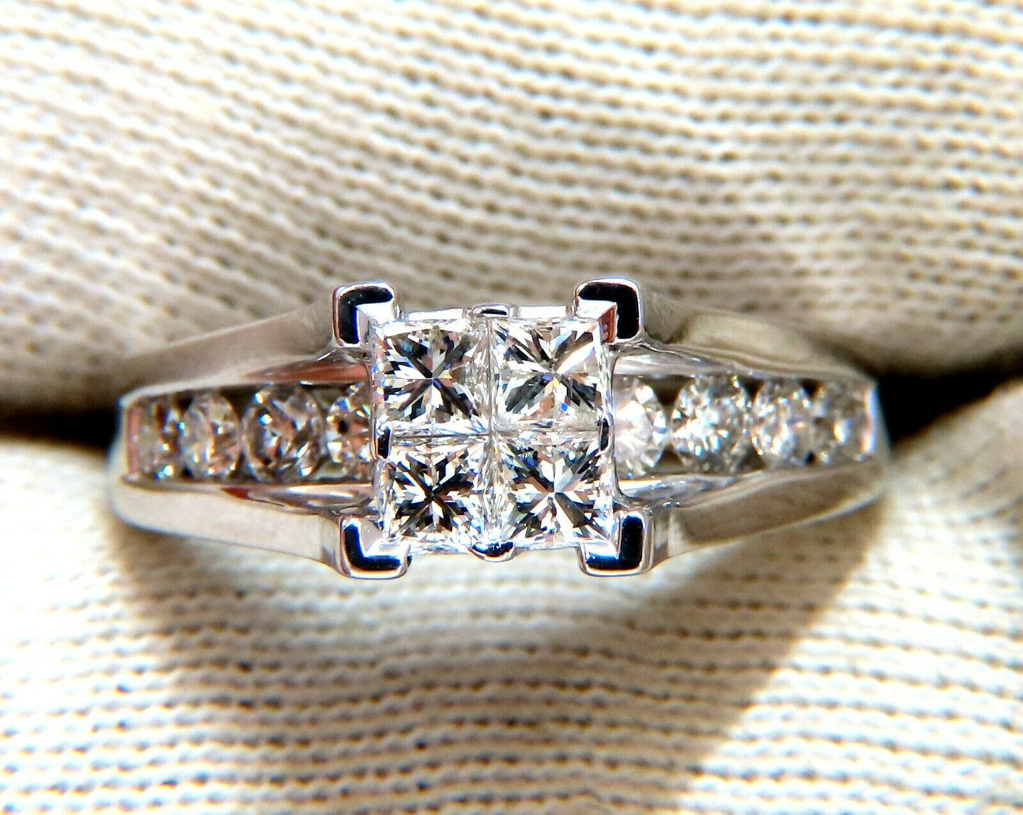 1.70ct Natural Princess & Round Cut Diamonds Ring 14kt. Solitaire Illusion