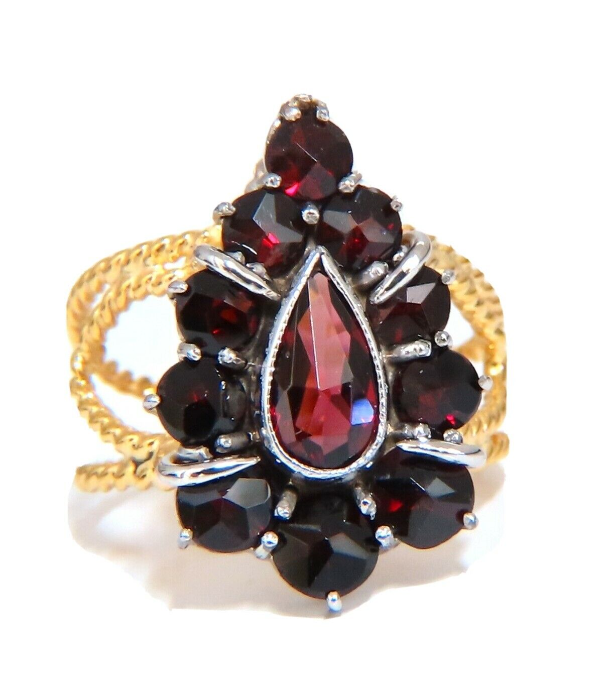 2ct. Natural pear shape and old mine garnets vintage ring 14kt