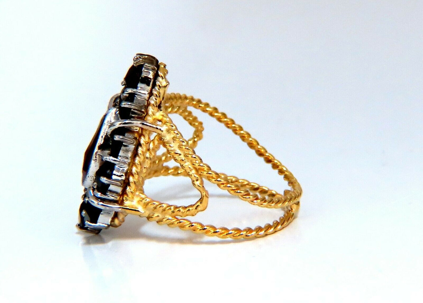 2ct. Natural pear shape and old mine garnets vintage ring 14kt