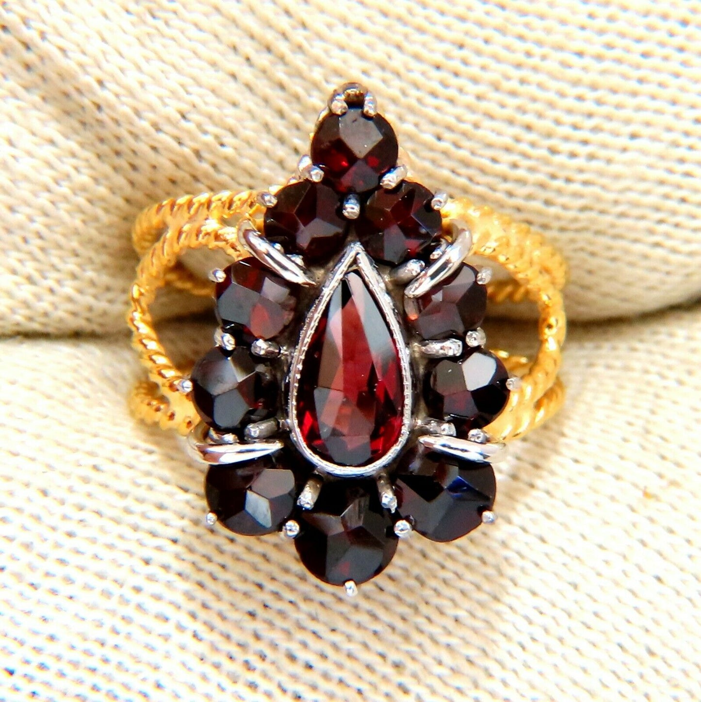 2ct. Natural pear shape and old mine garnets vintage ring 14kt