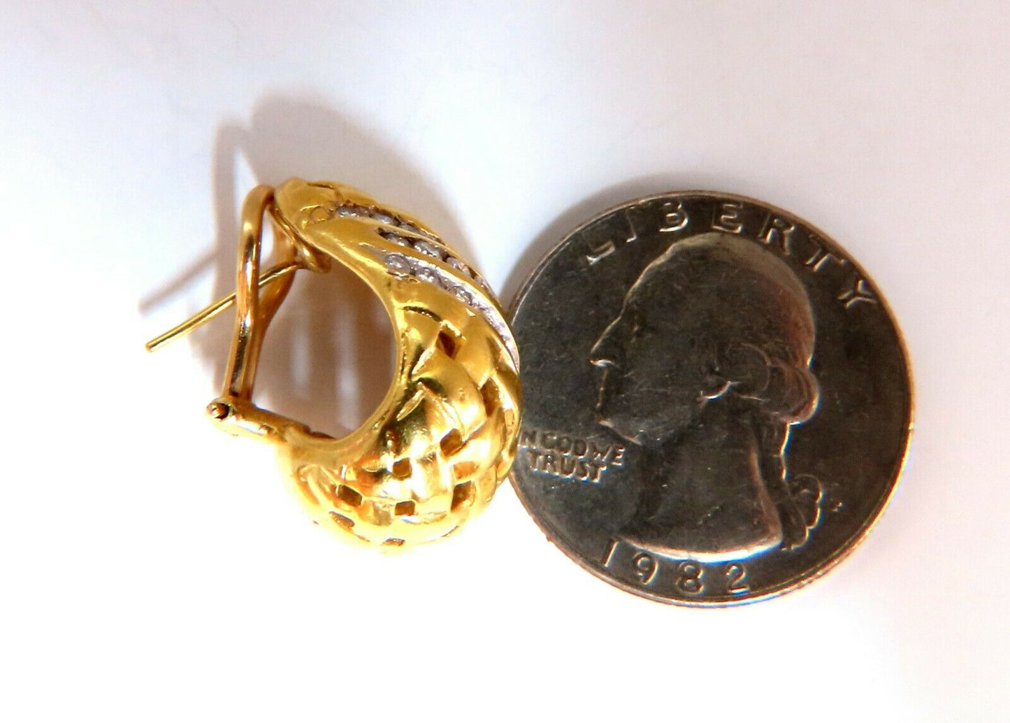 Basket weave natural 1.50ct diamond clip earrings 18kt