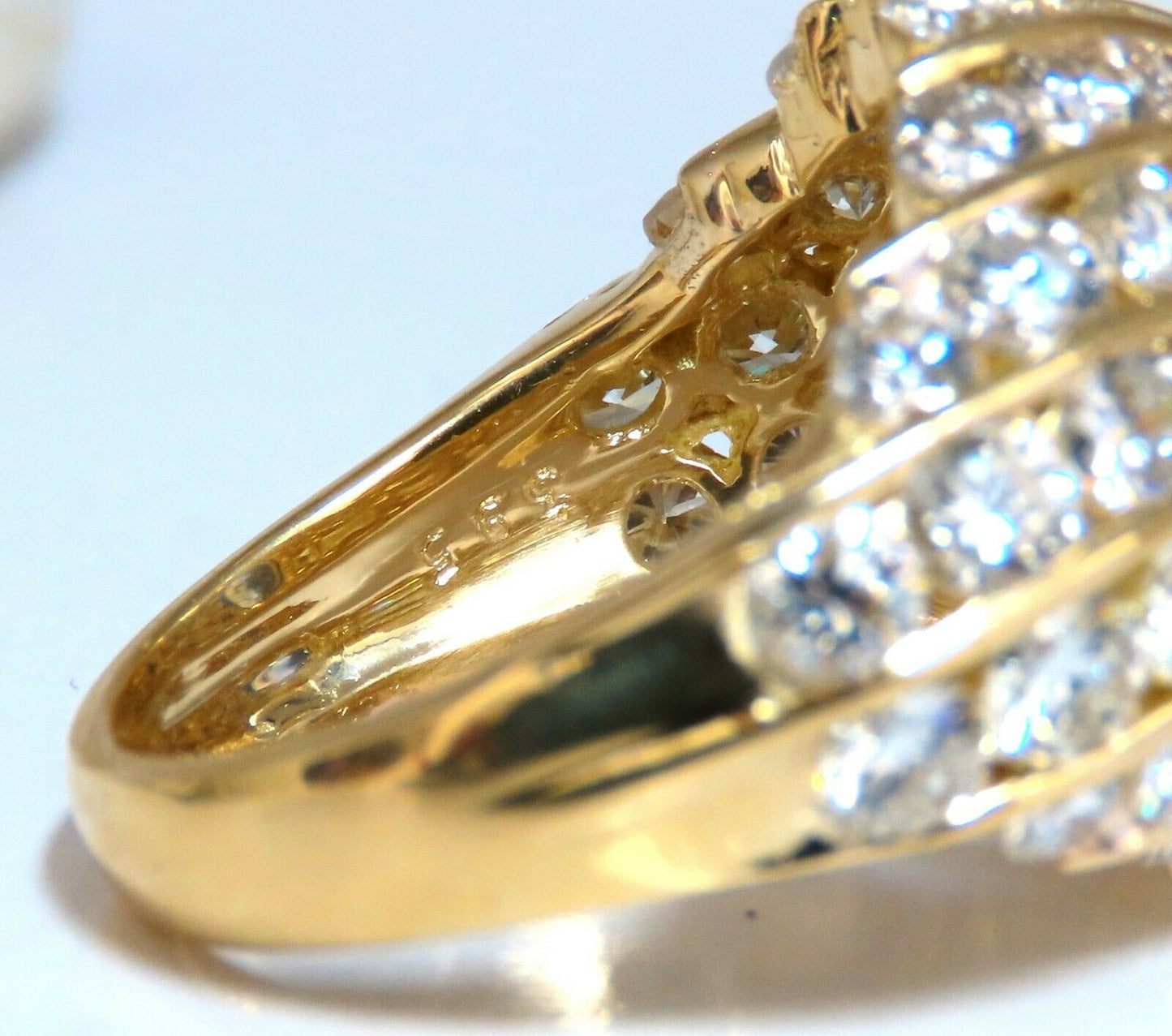 GIA Certified 4.61ct oval sapphire diamond ring No Heat 18kt channel domed