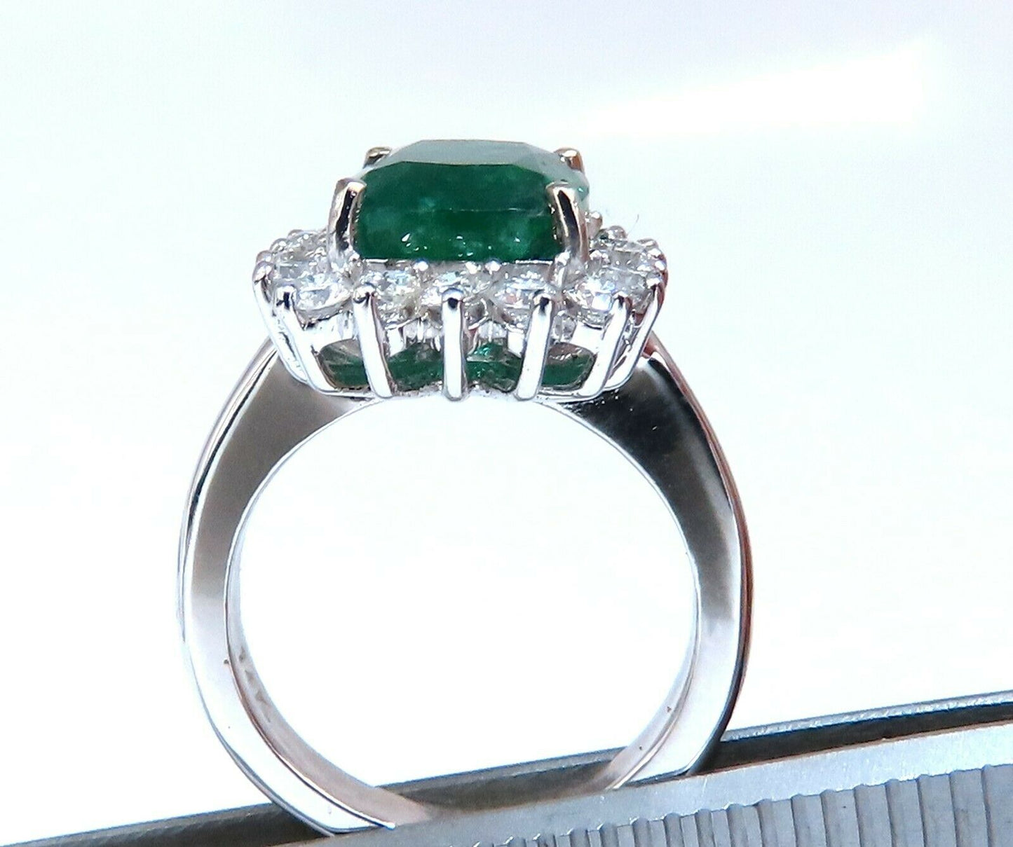 GIA Certified 4.86ct natural green emerald diamonds ring 14kt Halo Prime