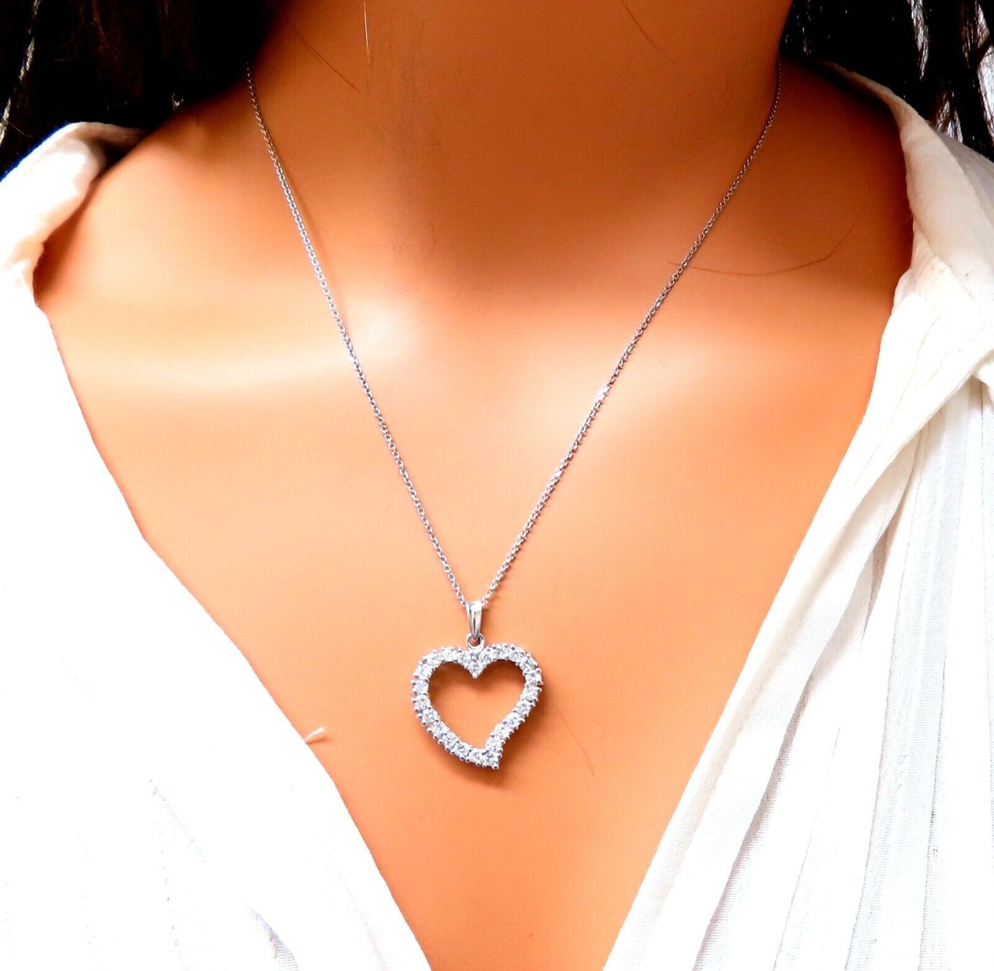 1.05ct Open Heart Natural diamonds necklace 14 karat