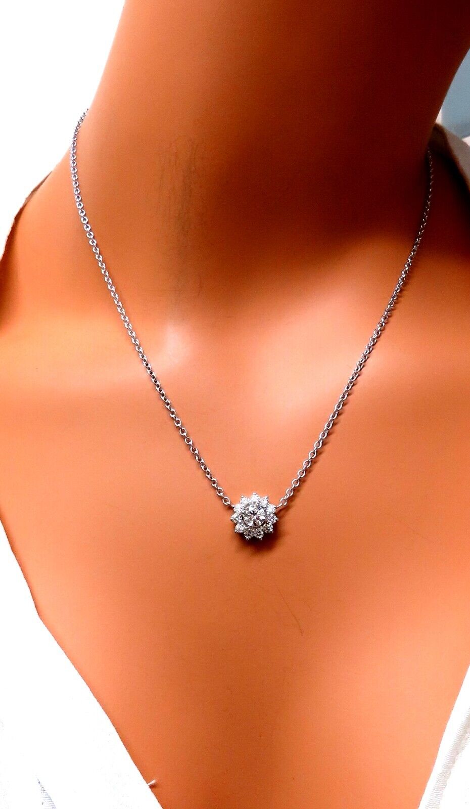 1.40ct natural diamonds halo cluster necklace 14kt