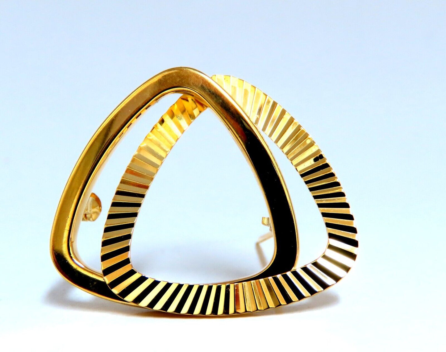Double Triangle Pin 14kt