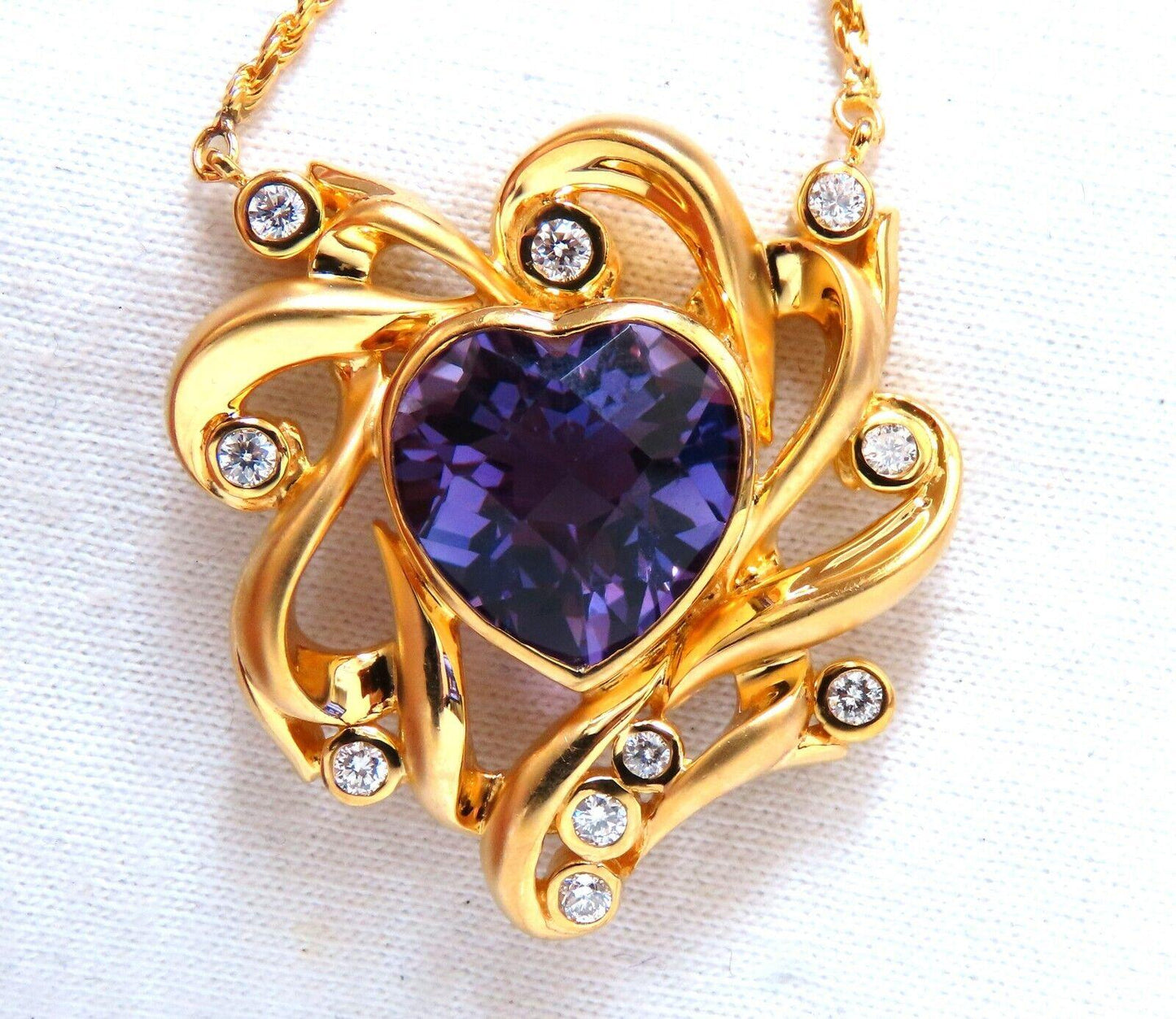 6 carat natural heart amethyst modified Royal Crest deco necklace 14kt
