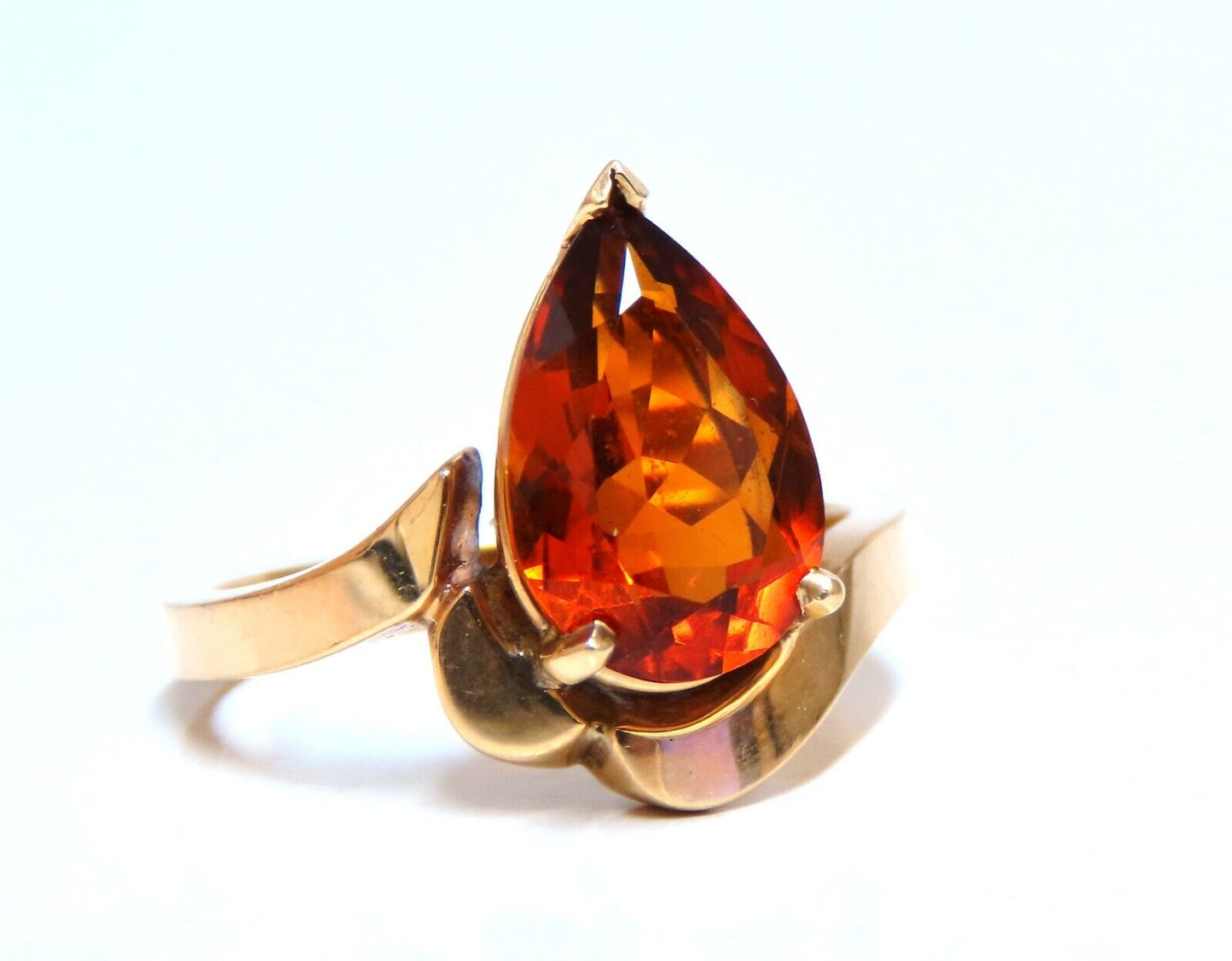 4ct Natural Pear Garnet Engagement ring 14kt