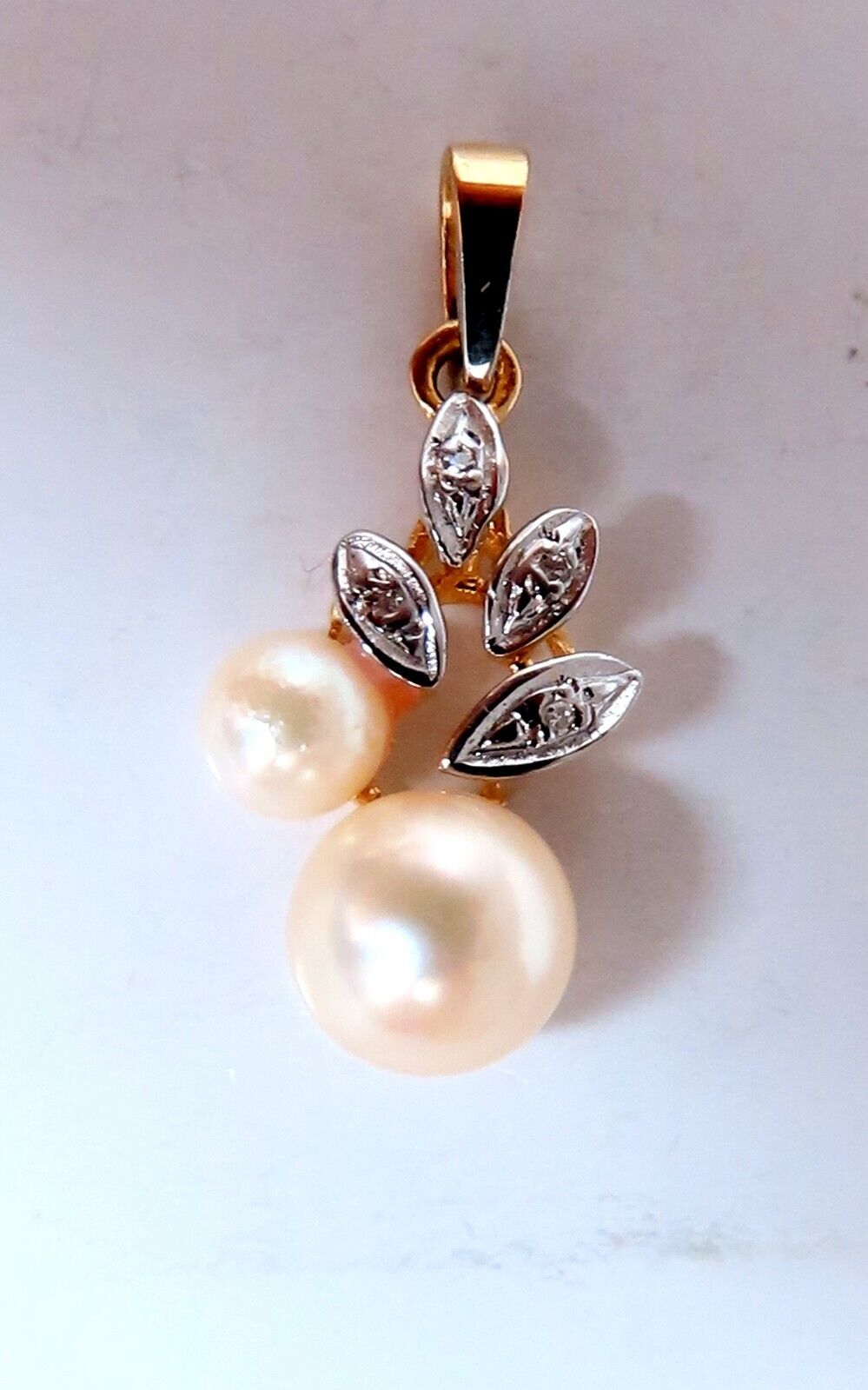 6.5mm 4.5mm pearl diamond pendant 14kt