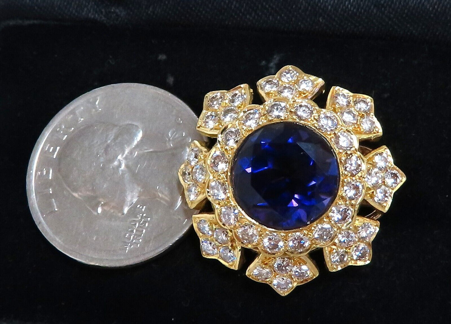 23.50ct Natural Round Bright Purple Diamond Clip Earrings 18kt