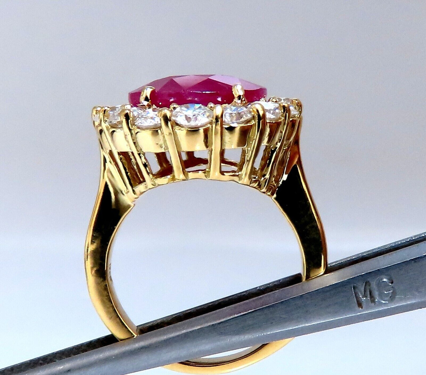GIA certified 11.90ct natural ruby diamond ring 18kt classic halo