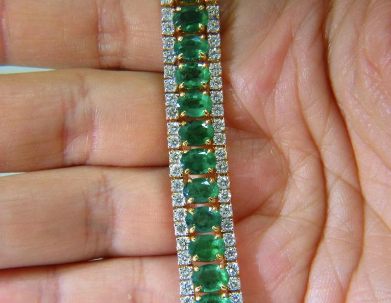 27.65 Carat Natural Vivid Green Emerald Diamond Bracelet F/VS 14kt Ref 12324
