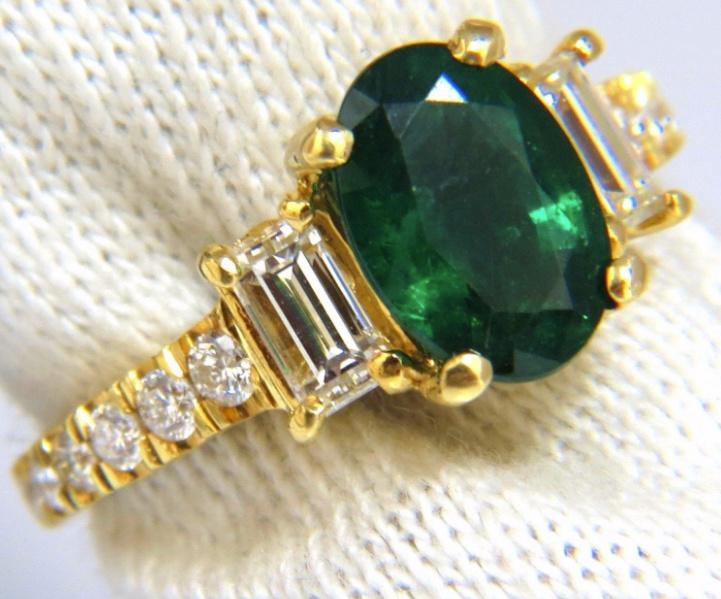 GIA Certified 2.68 Carat Natural Emerald Diamonds Ring 18kt Ref 12348