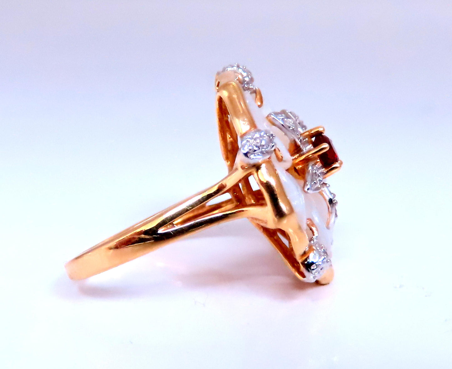 Natural Garnet Diamonds & Mother of Pearl Ring 18kt Gold Ref 12301