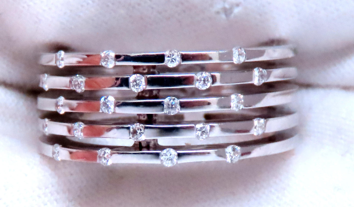 Natural Diamonds Fixed Stack Band 18kt Gold Ring Ref 12291