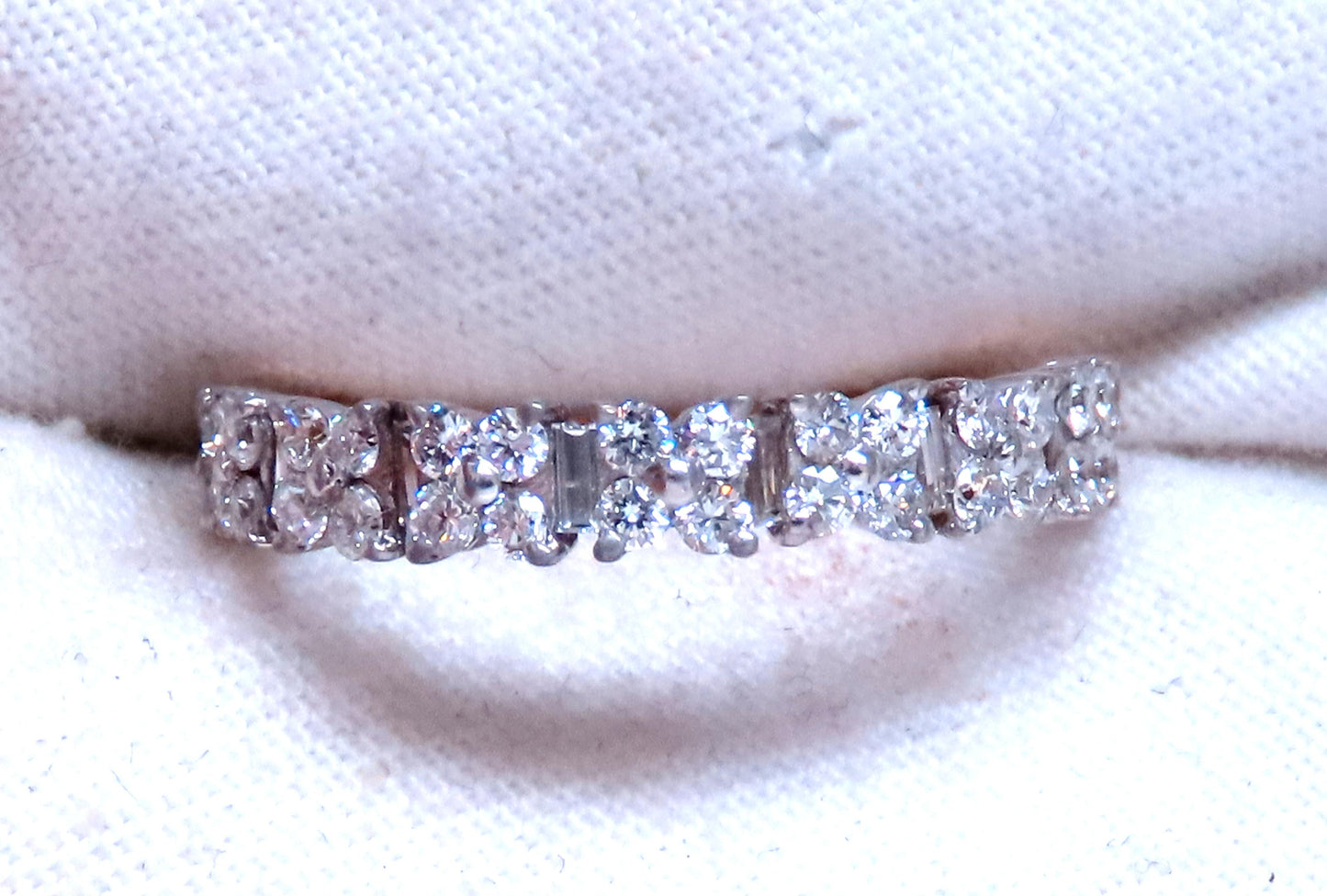 .75ct Natural Baguette & Round Diamonds Bank 18kt Flat REf:12290