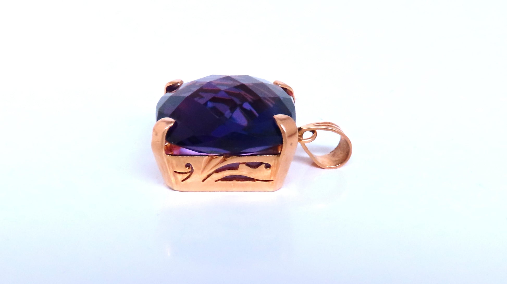 18.50ct Rose Cut Cushion Natural Amethyst Pendant 14kt Gold 12372