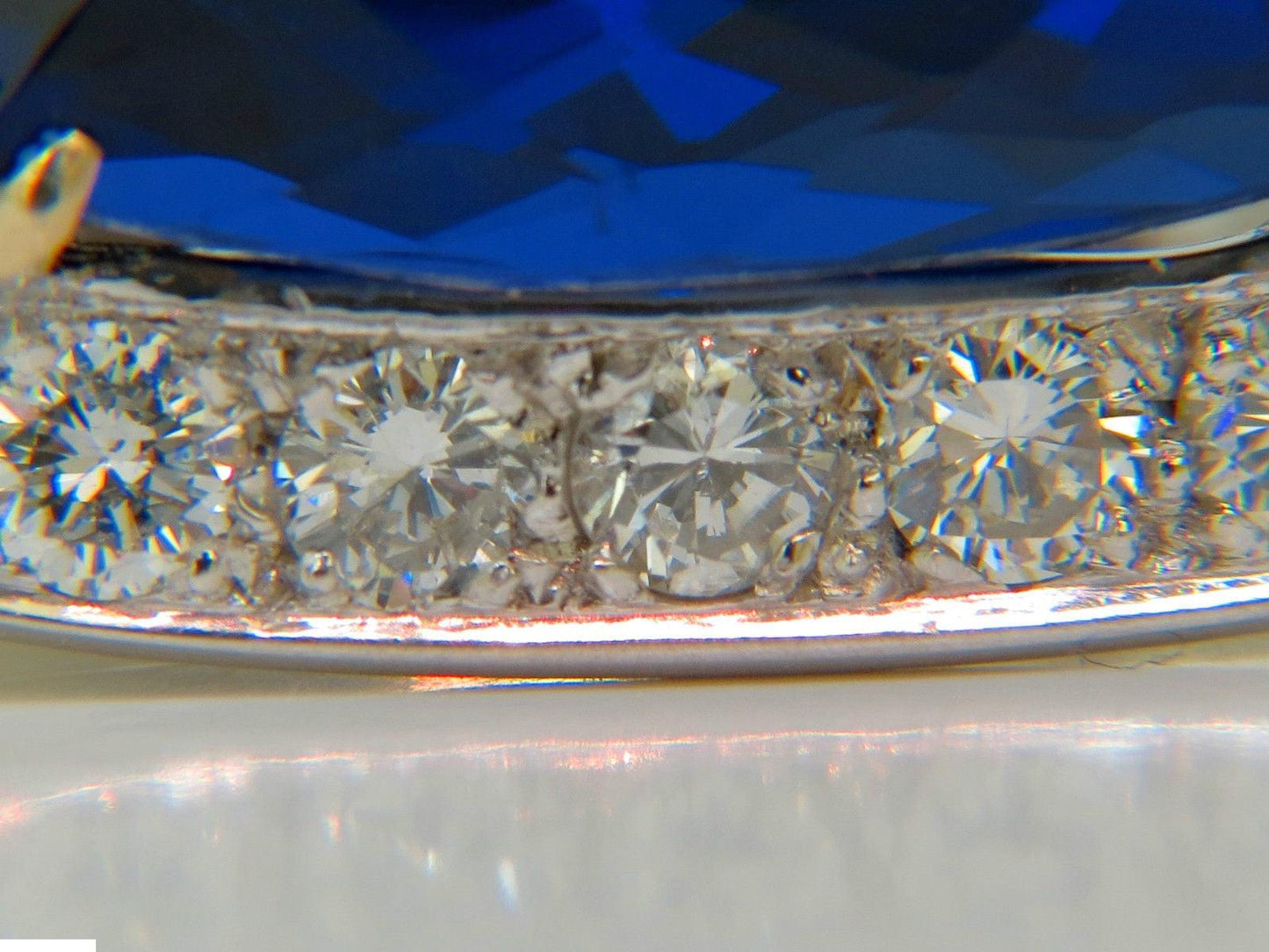 20.45ct GIA Certified Magnificent Natural Tanzanite Ring 18kt Gold 10038