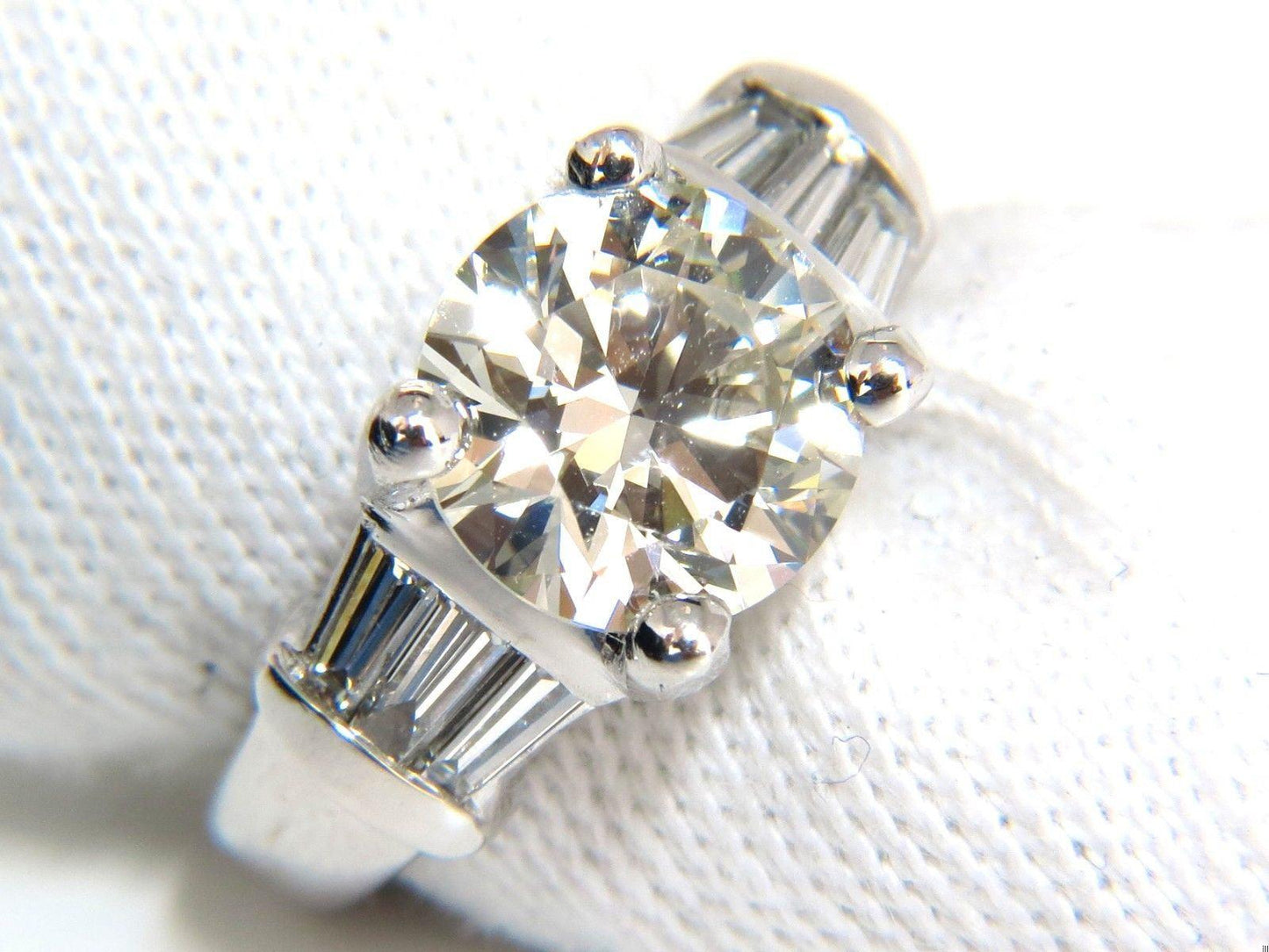 GIA Certified 3.01ct Natural Diamond Ring Classic Three Platinum 10050