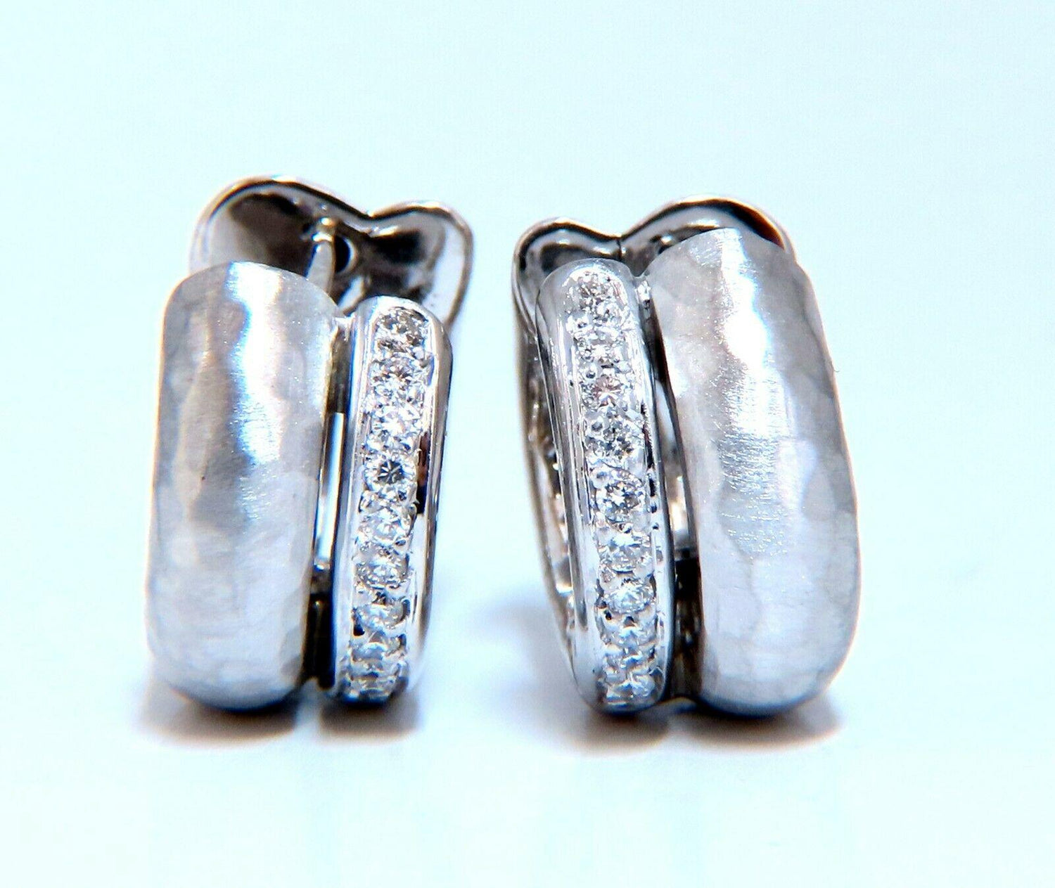 .33ct Natural Diamonds Huggie Hoop Earrings 18kt Gold Hammered Deco