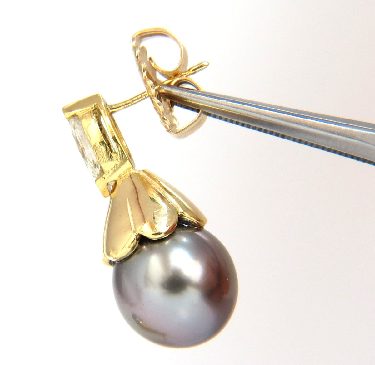 10mm natural Tahitian pearl & .80ct diamonds drop cap earrings 14kt *v