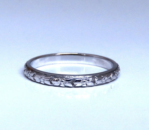 2.2mm Classic Band 14kt Gold Victorian Etch 6.5