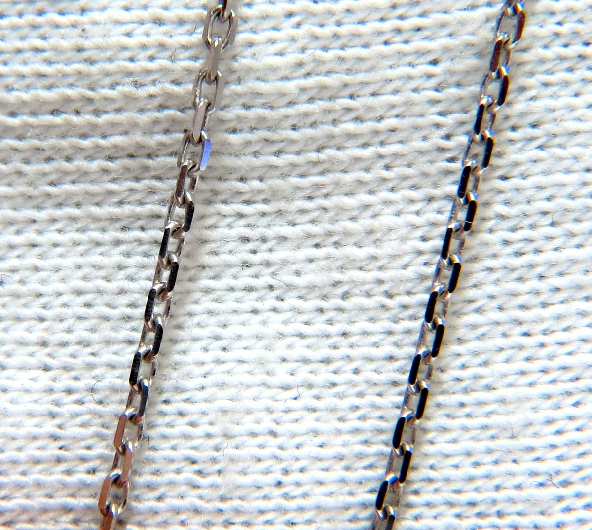 Heart Natural diamonds necklace 14kt g/vs 17 inch common prong *v