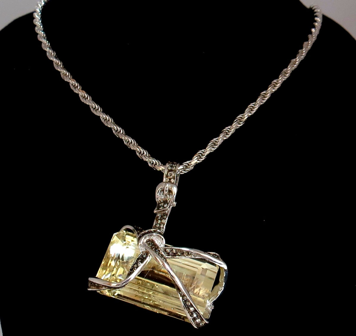133.18ct GIA CERTIFIED SPODUMENE BELT WRAP PENDANT NECKLACE (Yellow Aqua) *v