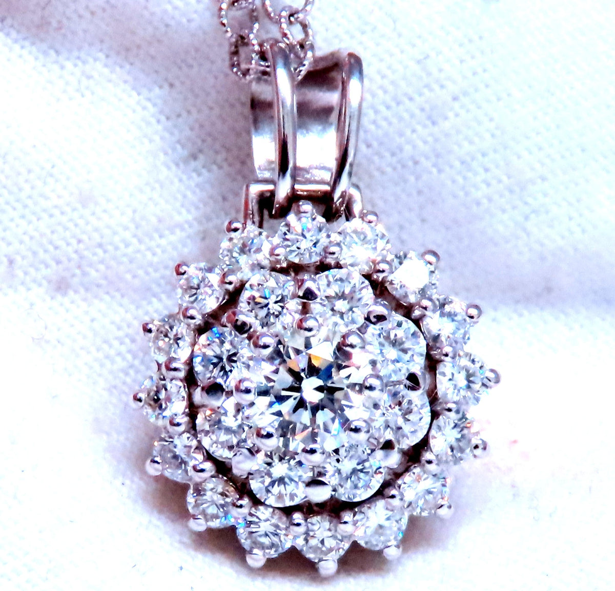 Natural 1.65ct Diamonds Cluster Pendant Necklace 14kt 12374 *v