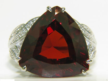 Triangular-Cut Garnet Ring with Natural Diamonds 14kt *v