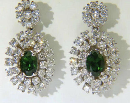 3.08 Carat Natural Tsavorite Diamonds Dangle Earrings 14 Karat Ref 12305 *v