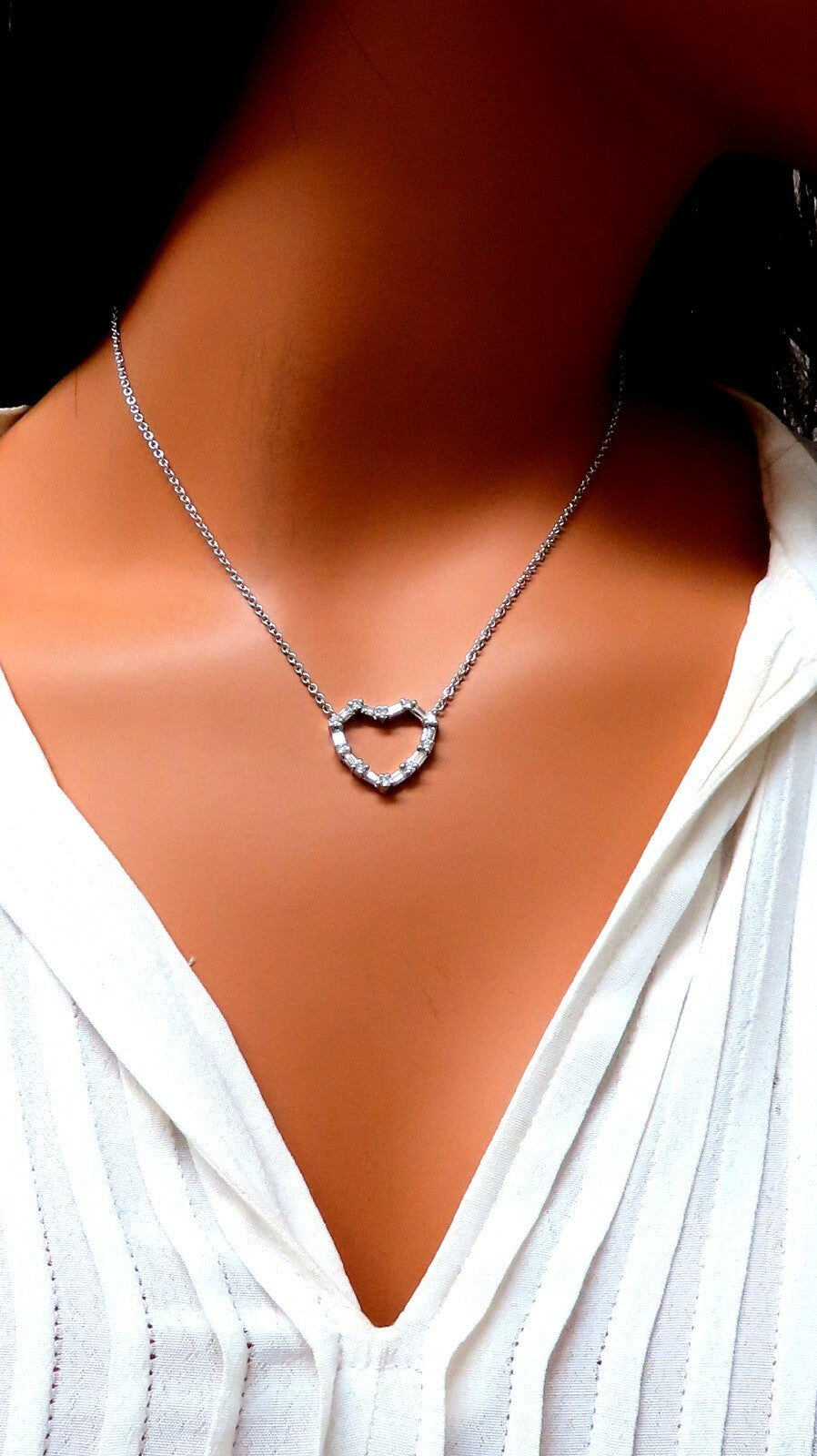 1.05ct Natural Baguette & Rounds Diamonds Heart Necklace 14kt *v