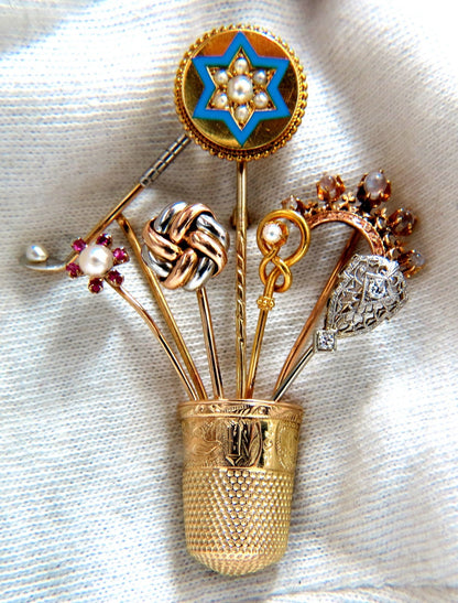 14kt Vintage Seamstress Thimble collection Pin *v