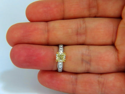GIA Certified 2.20ct. Cushion cut natural diamond ring Platinum Yellow vvs-2 *v