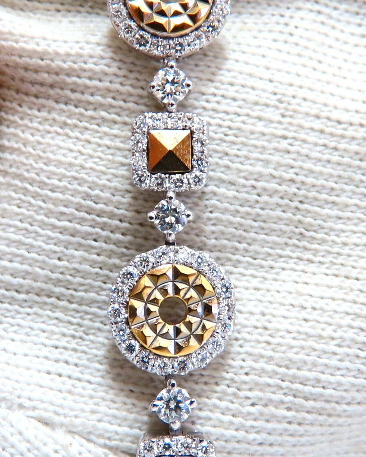 2.71ct Natural Round Diamonds Bracelet Alternated Pyramid Cut Link 18kt *v